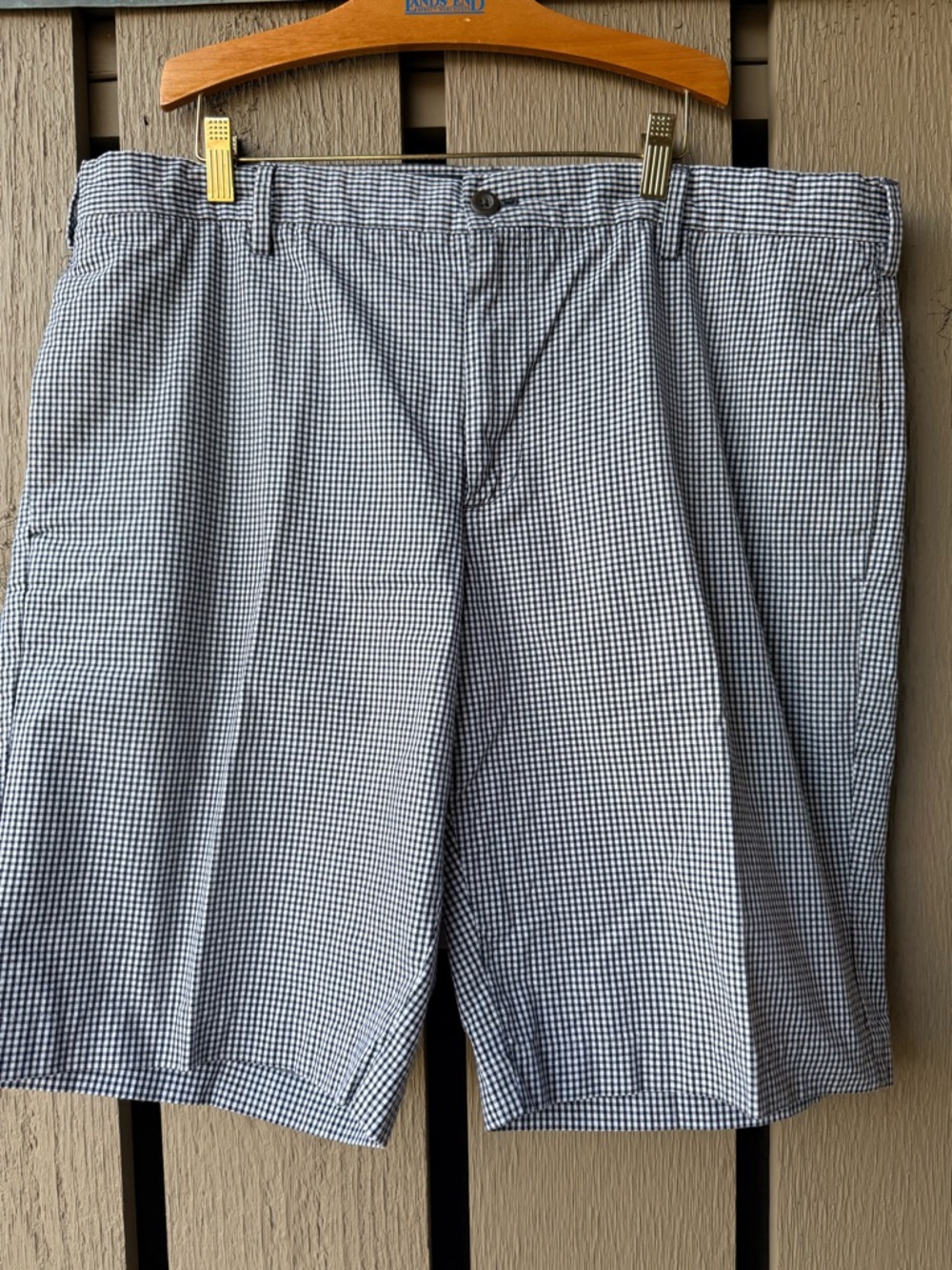 Izod Men's Black & White Gingham Flat Front Shorts. Golf Tournament. Sz 40